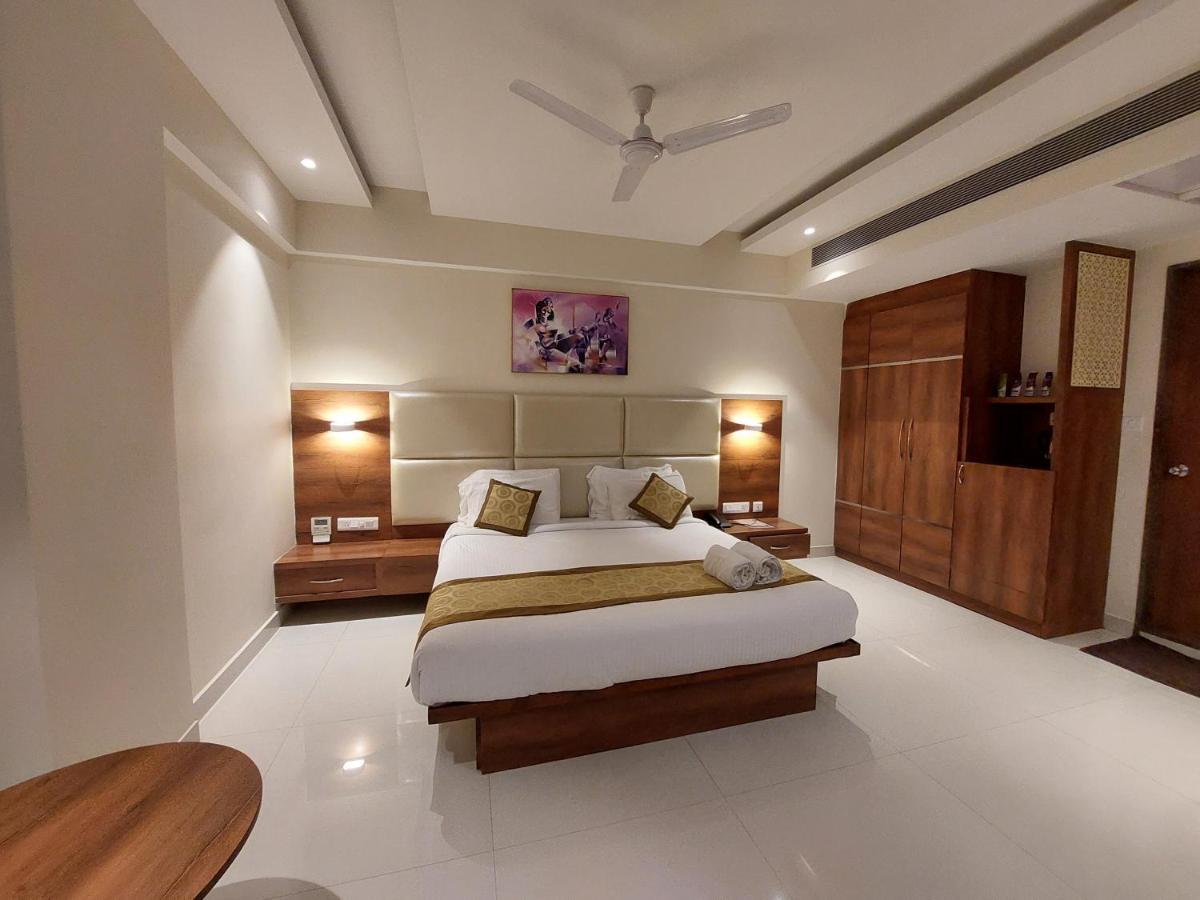 Hotel Tranquil Manipal Exteriér fotografie